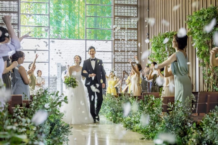 挙式・披露宴代金特別値引+結婚式前日から翌日まで2泊3日スイート宿泊